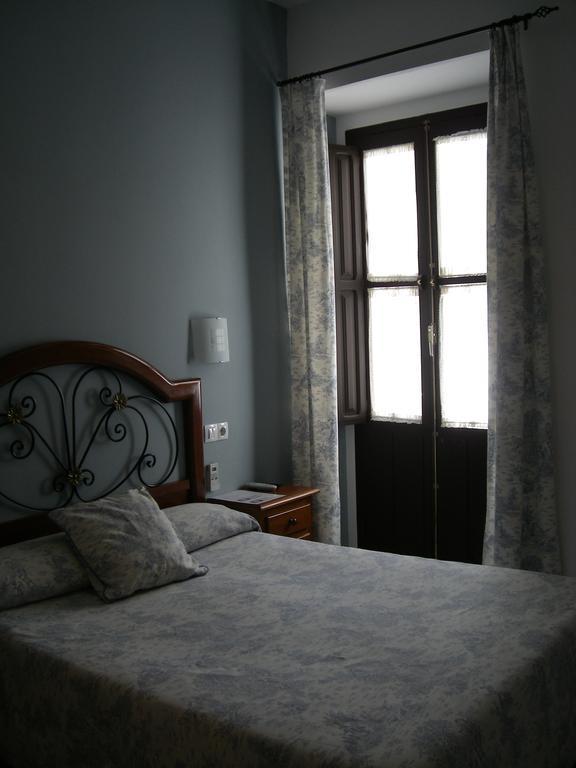 Hostal Azahar Cordoba Exterior photo