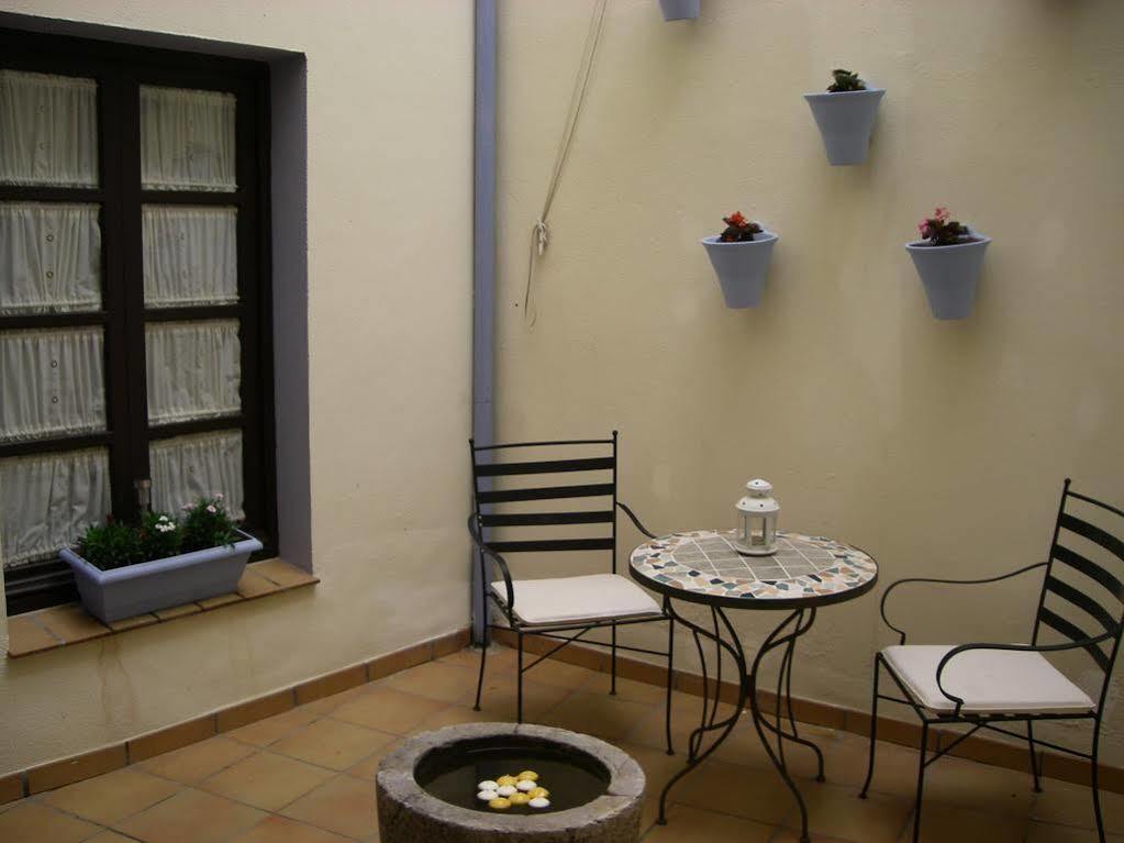 Hostal Azahar Cordoba Exterior photo